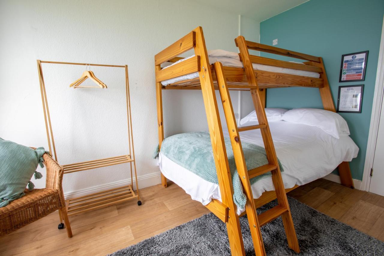 Oa Surf Club Bed & Breakfast Bude Exterior foto